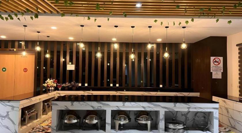 קוטה קינבלו D Arc Hotel מראה חיצוני תמונה