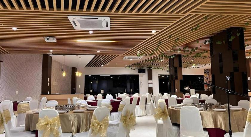 קוטה קינבלו D Arc Hotel מראה חיצוני תמונה