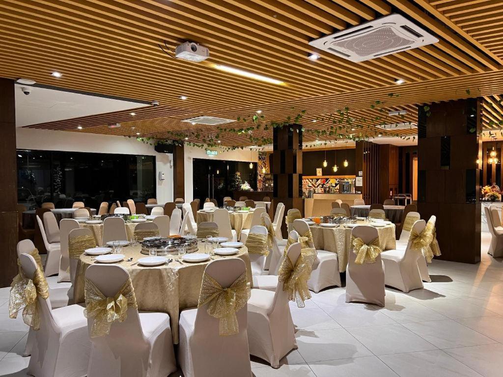 קוטה קינבלו D Arc Hotel מראה חיצוני תמונה